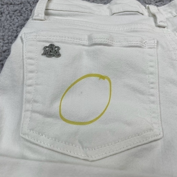 Rock & Republic Shorts Womens 6 White Denim Cut Offs Classic Summer Raw Hem Core - Picture 4 of 4